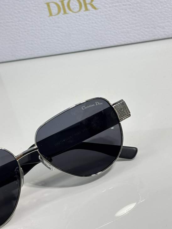 Picture of Dior Sunglasses _SKUfw76512160fw